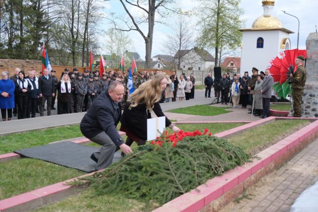 Сквозь десятилетия